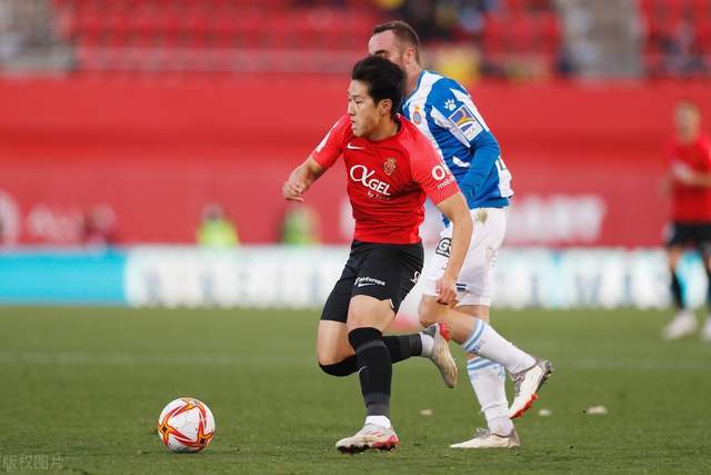 官宣：爵士正式签下米尔斯 合同为1年330万